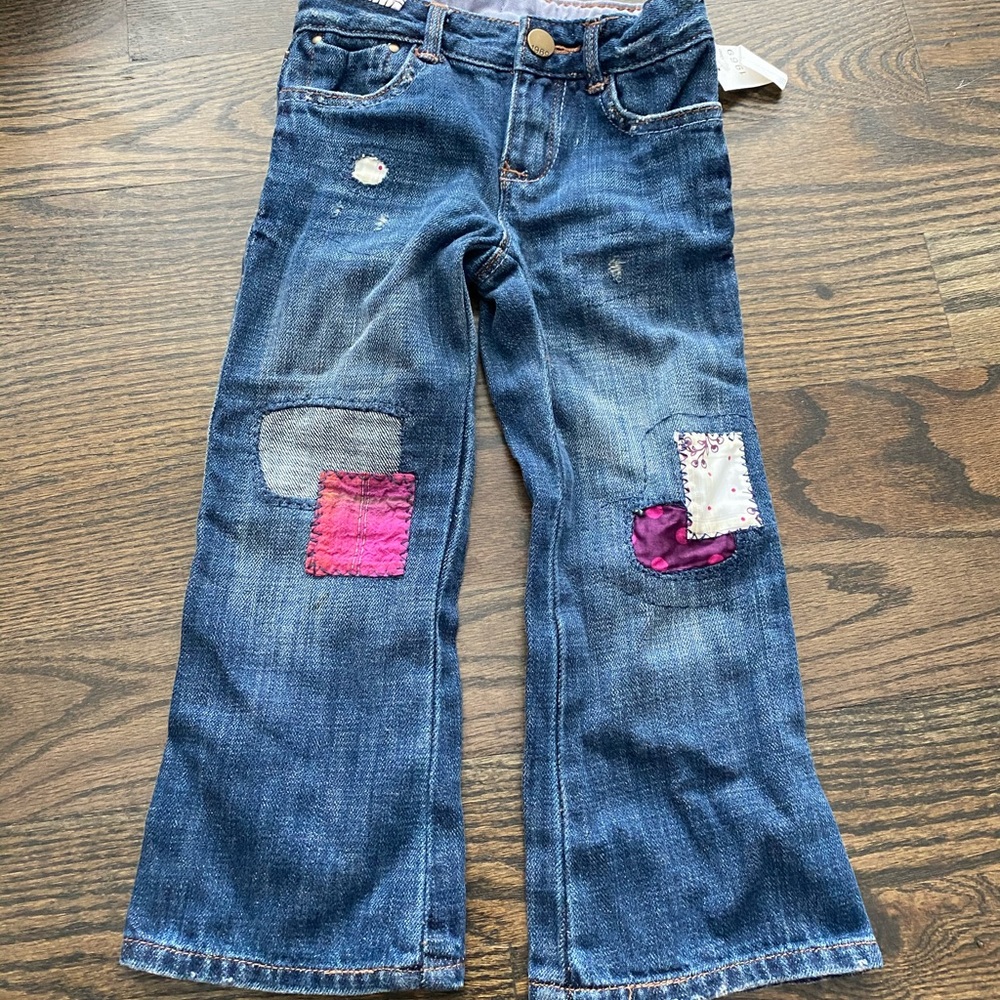 Gap embroidered jeans size 3 NWT